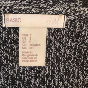 H&M Sweater